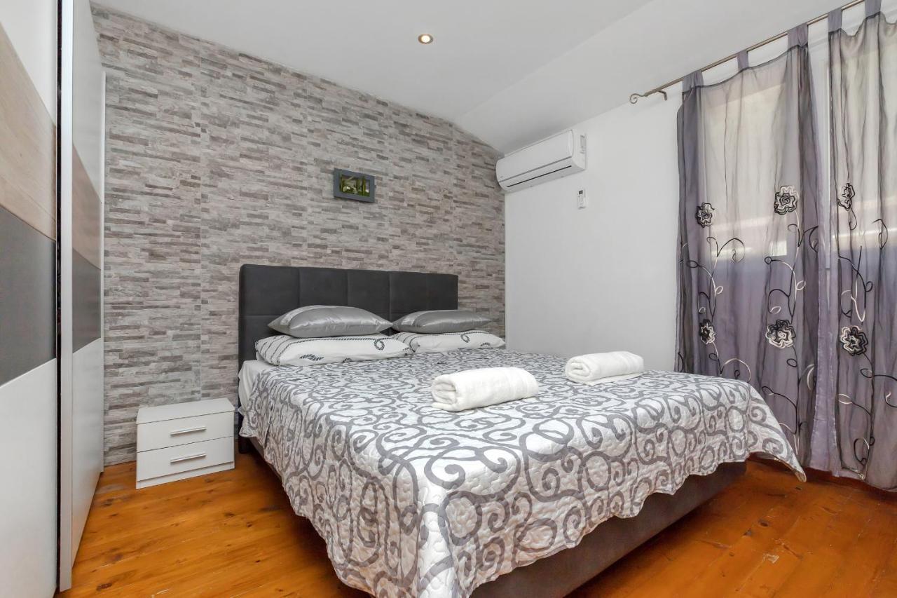 Apartments Rose Башка-Вода Екстер'єр фото